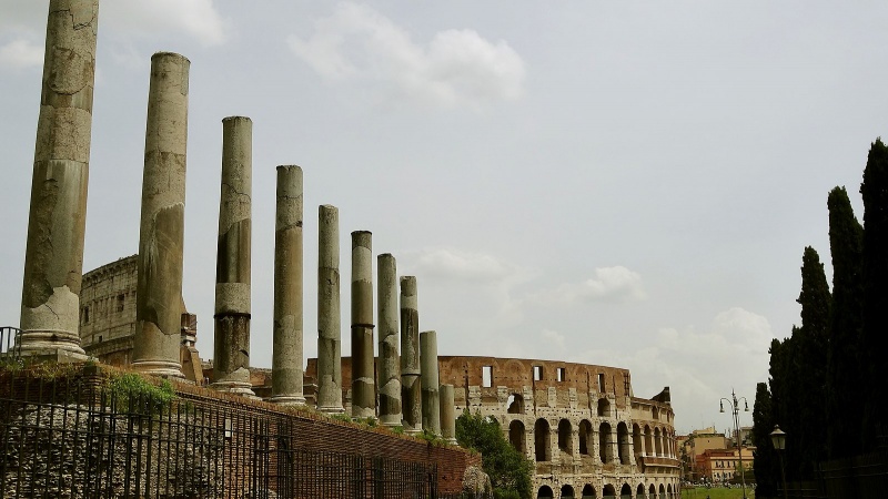 ファイル:ウェヌスとローマの神殿002.jpg