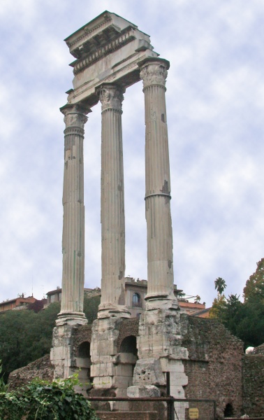 ファイル:ローマのカストルとポルックスの神殿001.jpg