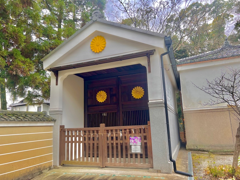 ファイル:上御霊神社・牛車庫 (1).JPG