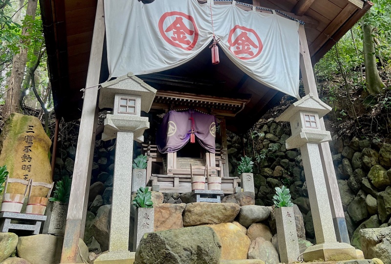ファイル:上賀茂神社・境内・二葉姫稲荷神社-10.jpg
