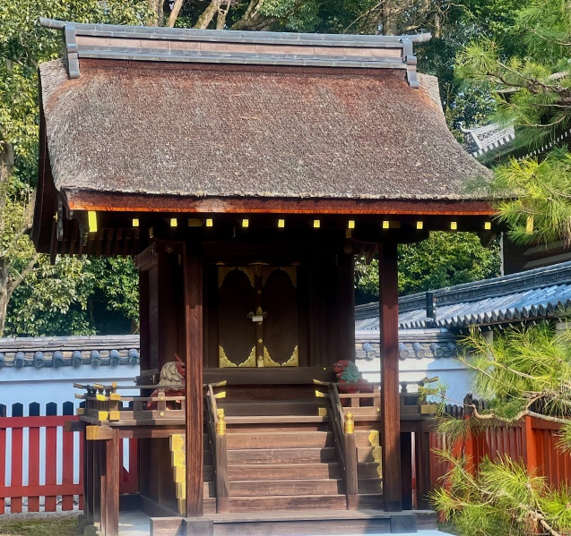 ファイル:下鴨神社・三井神社・本殿・東社.jpg