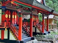 中津川熊野神社・本殿 (2).jpg
