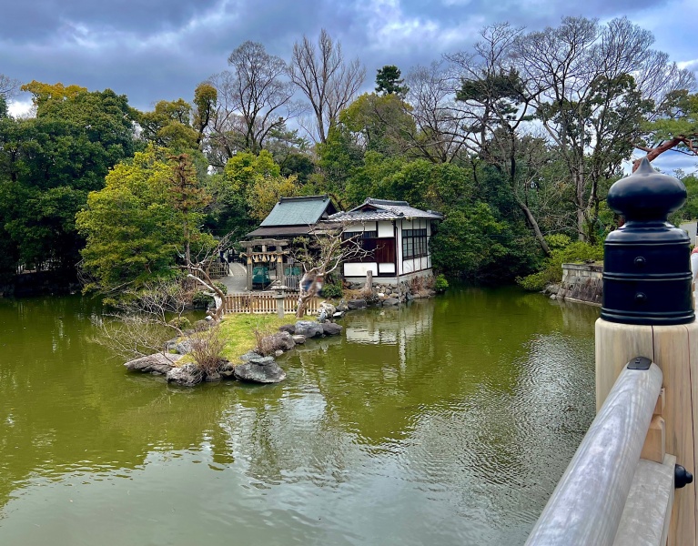 ファイル:京都御苑厳島神社3.jpg