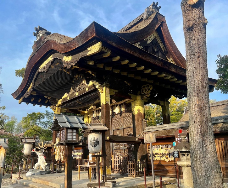 ファイル:京都豊国神社・唐門-03.jpeg