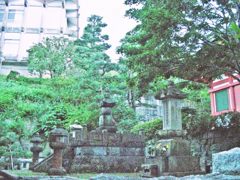 ファイル:仏現寺・毘沙門堂003.jpg