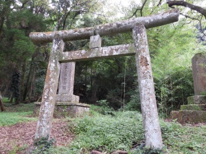 伊作多宝寺跡・石亀神社2・西南戦争招魂塚001.jpg