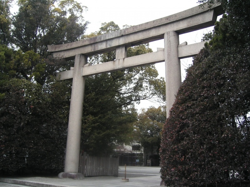 ファイル:兵庫県姫路護国神社 (2).jpg