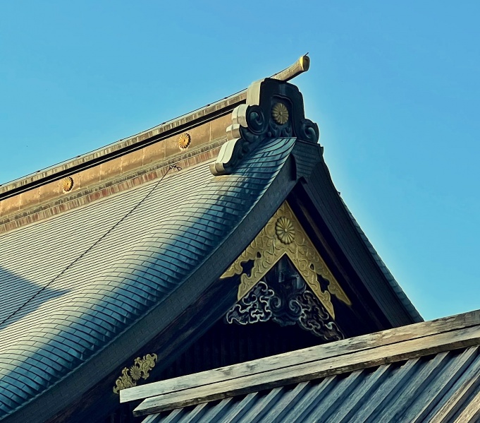 ファイル:内宮・神楽殿・屋根 (1).jpg