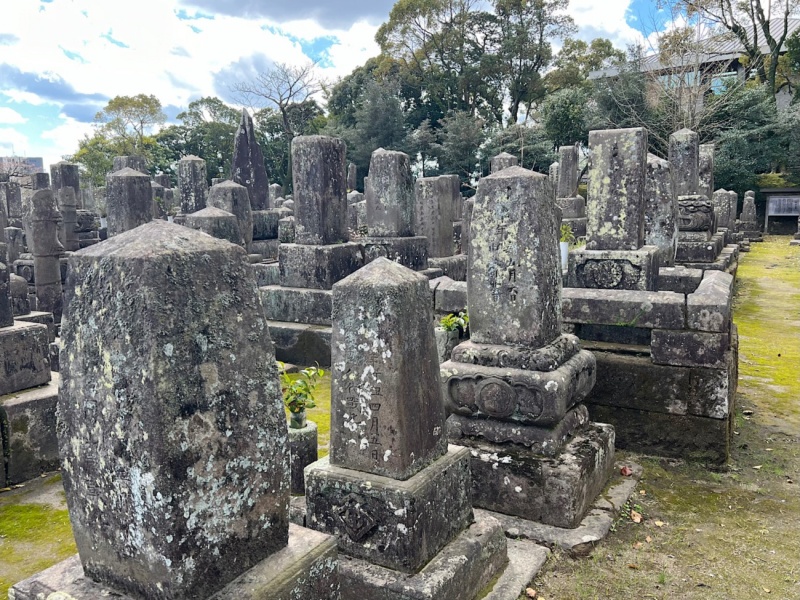 ファイル:南洲神社・南洲墓地・E上段-04.jpg