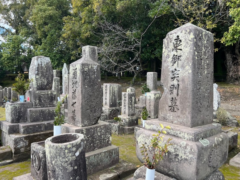 ファイル:南洲神社・南洲墓地・E上段-05.jpg