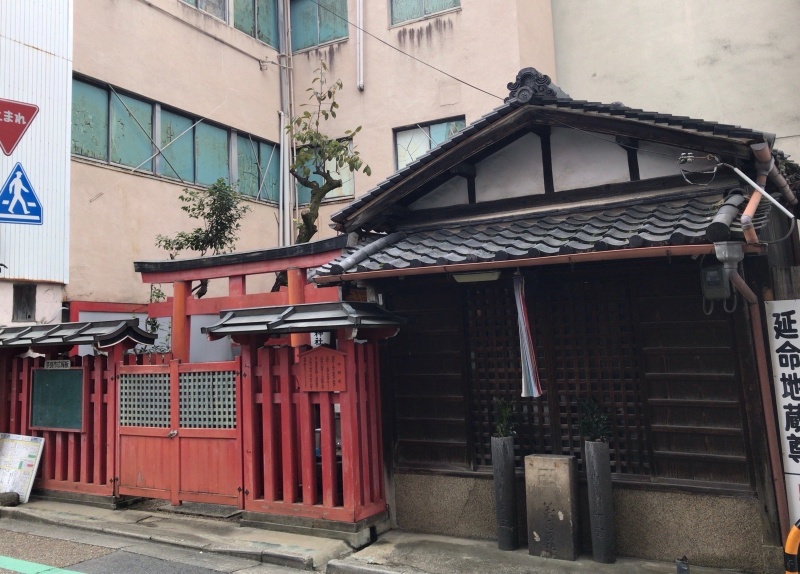 ファイル:南都隼神社 (1).JPG