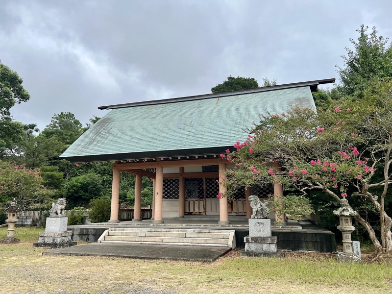 ファイル:厚狭護国神社・社殿-003.jpg