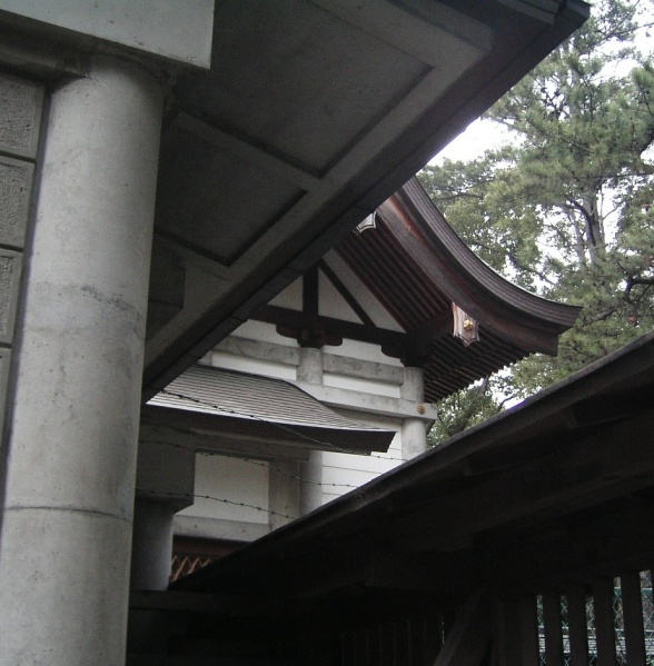ファイル:和歌山県護国神社 (3).jpg