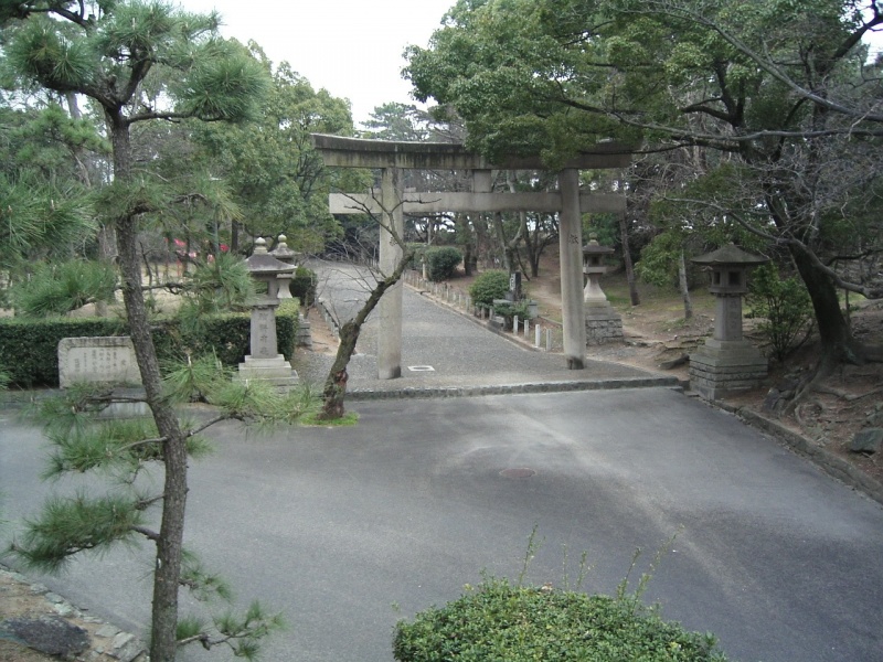 ファイル:和歌山県護国神社 (8).jpg