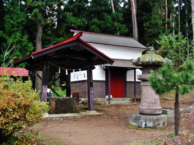 ファイル:土津神社・境内 (2).JPG