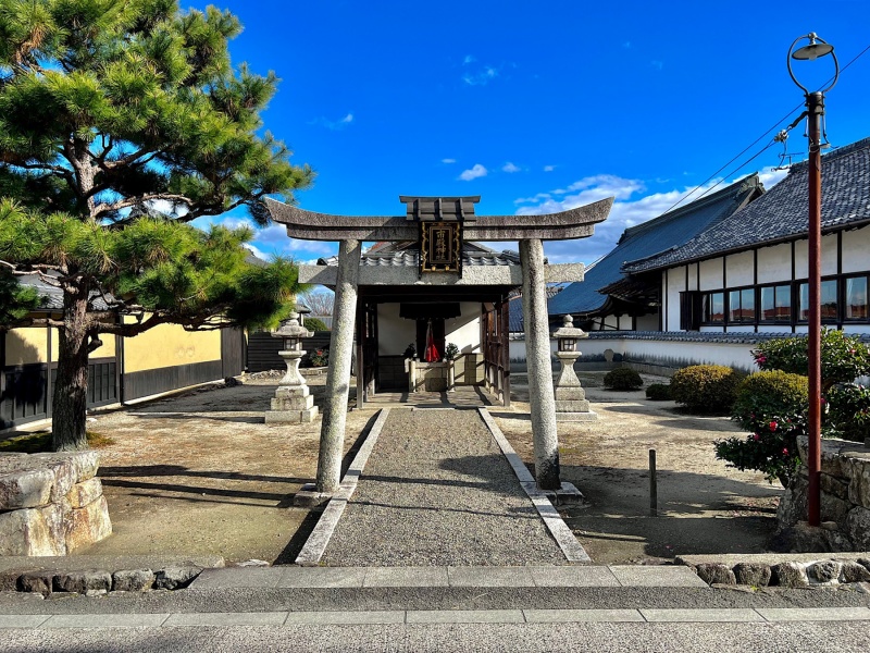 ファイル:坂本・市殿神社 (3).jpg