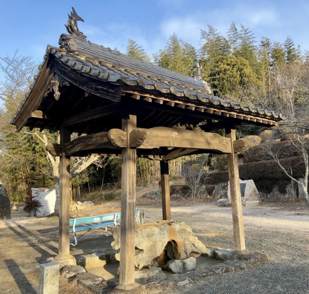 ファイル:大村神社・手水舎.jpg