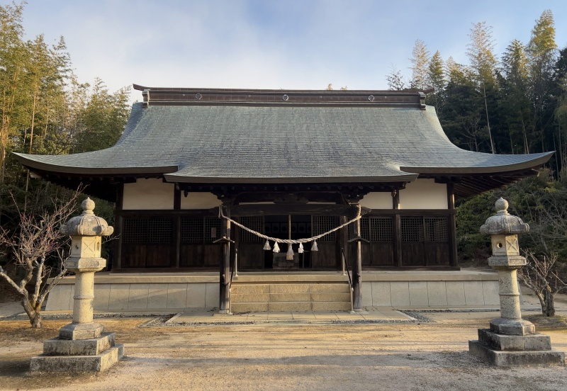 ファイル:大村神社・拝殿 (1).jpg
