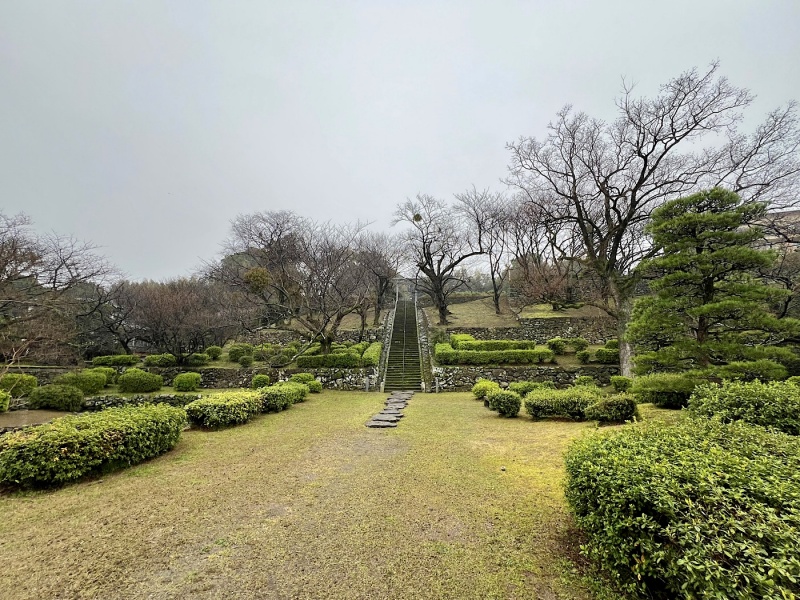 ファイル:大村護国神社1・参道-12.jpg