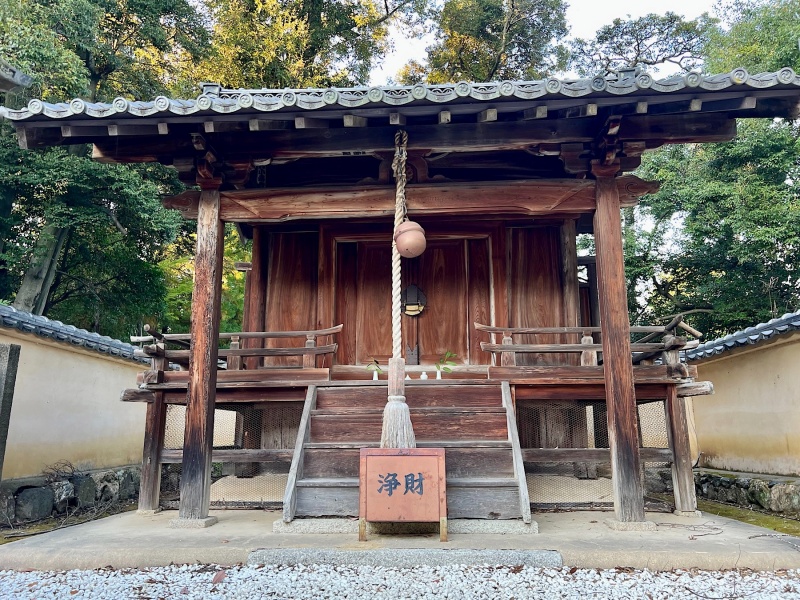 ファイル:大覚寺・五社明神社・本体-04.jpg