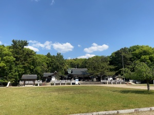 奈良県護国神社・全景 (1).jpg