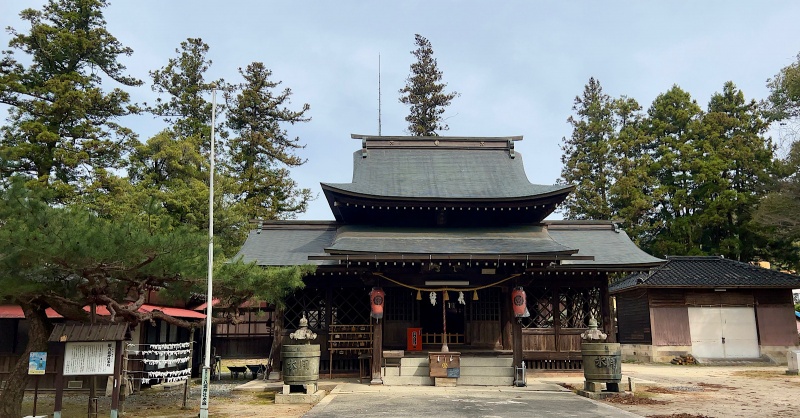 ファイル:山口八坂神社・拝殿 (1).jpg