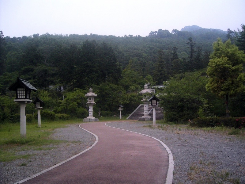 ファイル:山梨県護国神社 (4).jpg