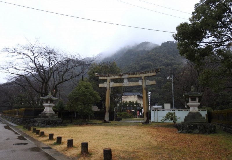 ファイル:岐阜護国神社 (2).jpg
