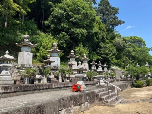 岡山妙覚寺・歴代住職墓地-03.jpg