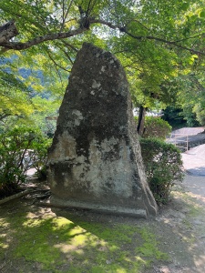 岡山妙覚寺・歴代住職墓地-19.jpg