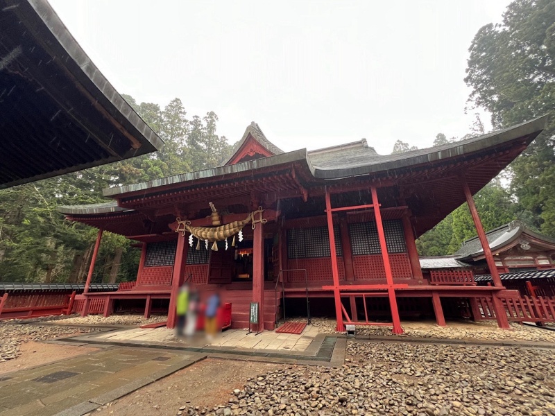 ファイル:岩木山神社・拝殿-09.jpg