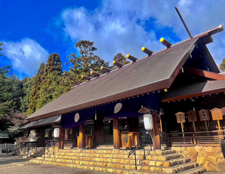ファイル:広田神社・拝殿 (2).jpg