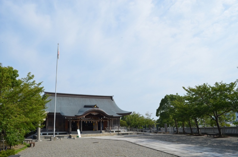 ファイル:徳島県護国神社 (7).jpg