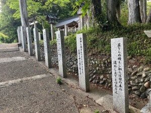忠春神社-09.jpg