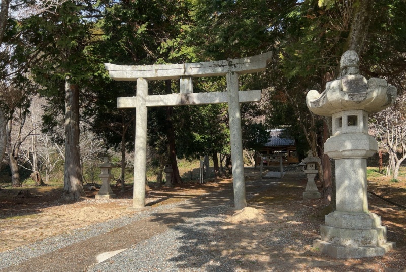 ファイル:木戸神社 (1).jpg