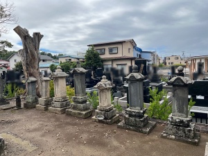 本荘永泉寺・本荘藩主六郷家墓地-02.jpg
