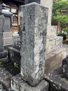 本荘蓮化寺官修墳墓-18.jpg
