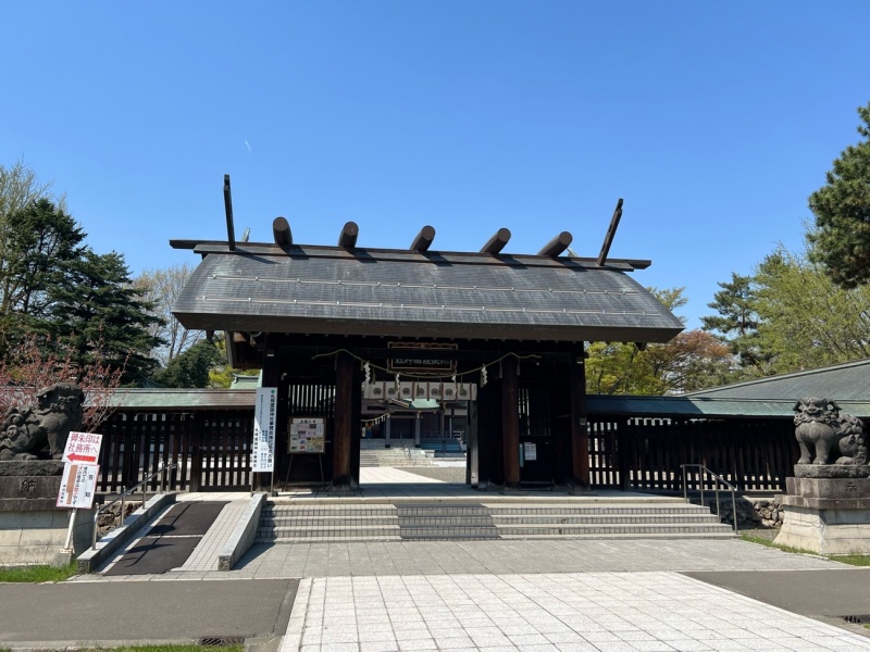 ファイル:札幌護国神社・本社-08.jpg