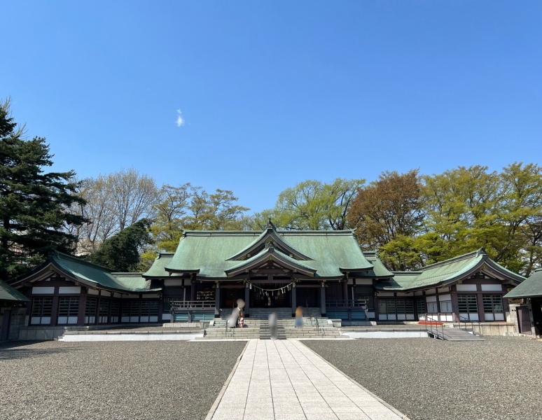 ファイル:札幌護国神社・本社-11.jpg