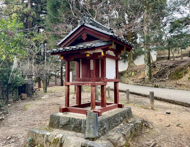 ファイル:東大寺・白山神社001.jpg