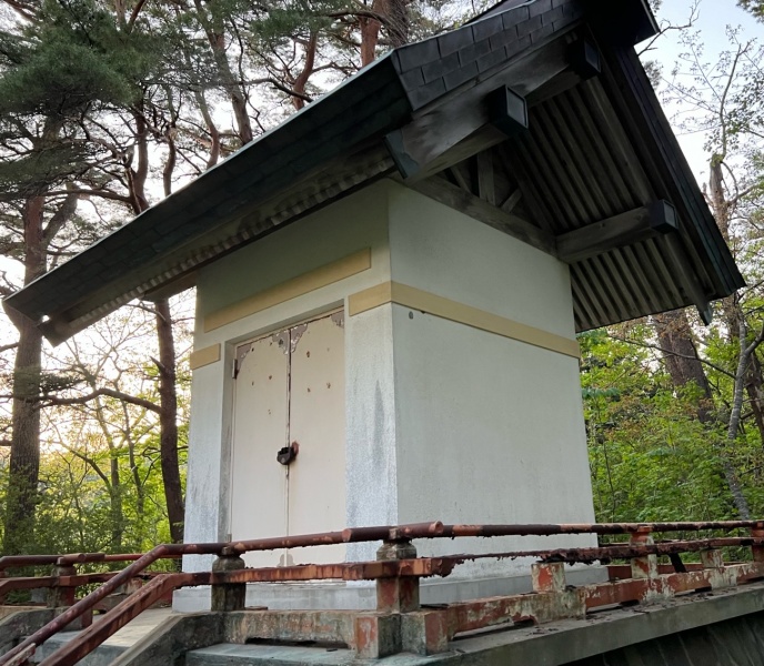 ファイル:松前護国神社・社殿-02.jpg