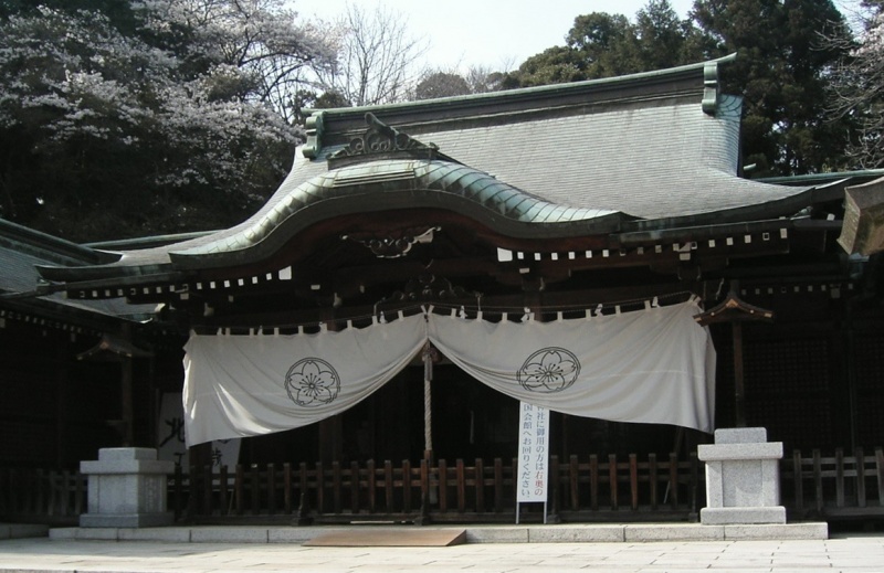 ファイル:栃木県護国神社・社殿 (4).jpg