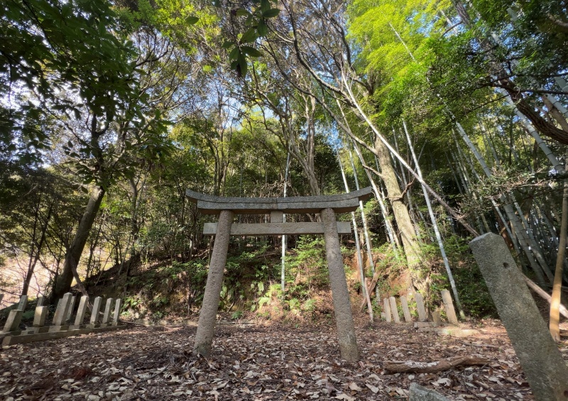 ファイル:栄山神社旧地・全景 (1).jpg