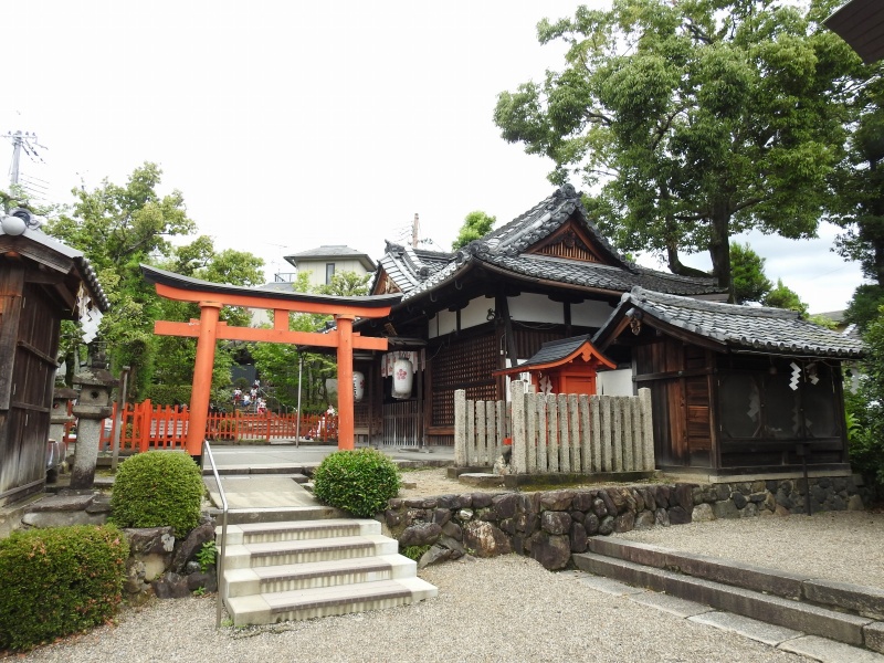 ファイル:樫原三宮神社 (2).jpg