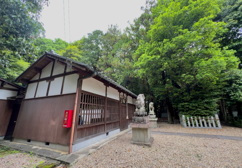 ファイル:橿原・大久保神社 (3).jpg