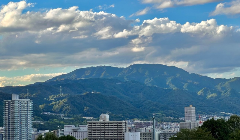 ファイル:比叡山遠景001.jpg