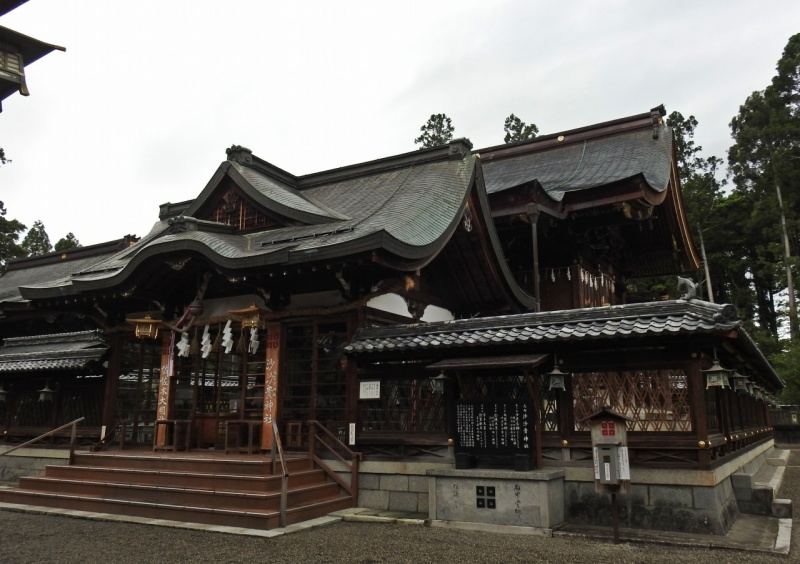 ファイル:沙沙貴神社・本殿 (1).jpg