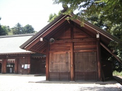 滋賀県護国神社 (13).jpg