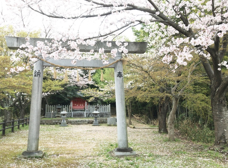 ファイル:燕神社002.jpg