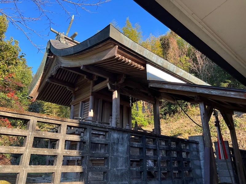 ファイル:瑞山神社・社殿-08.jpeg